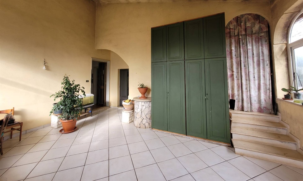 Villa a Ragusa, 6 locali, 1 bagno, giardino privato, 120 m², terrazzo