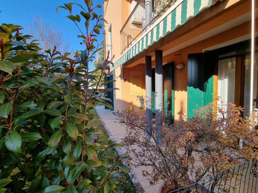 Bilocale in Vicolo Zanella, Treviso, 1 bagno, giardino privato, 65 m²