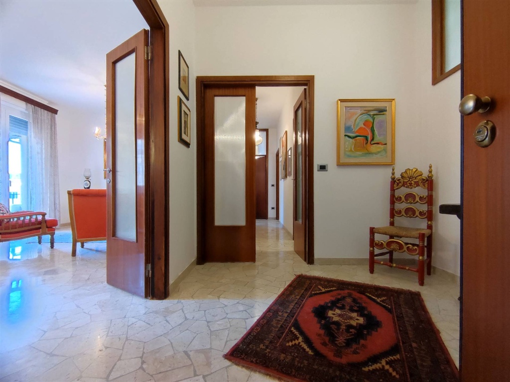 Appartamento in Via Etnea 736, Catania, 5 locali, 2 bagni, 163 m²