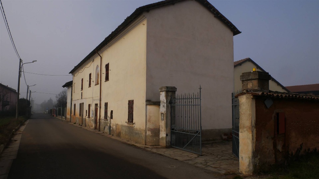 Casa indipendente in Via bettole, Pozzolo Formigaro, 10 locali, 215 m²
