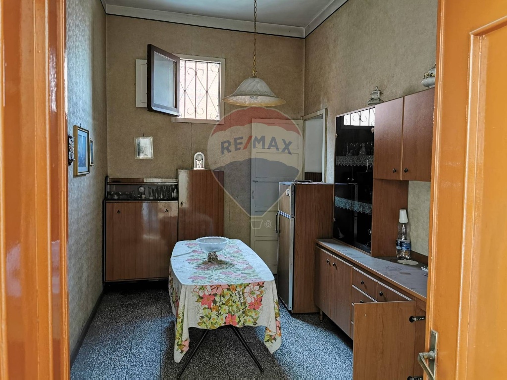 Appartamento in Via Fossa Della Creta, Catania, 5 locali, 2 bagni