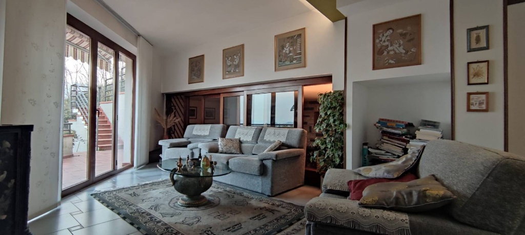Villa ad Ascoli Piceno, 8 locali, 3 bagni, 250 m², ottimo stato