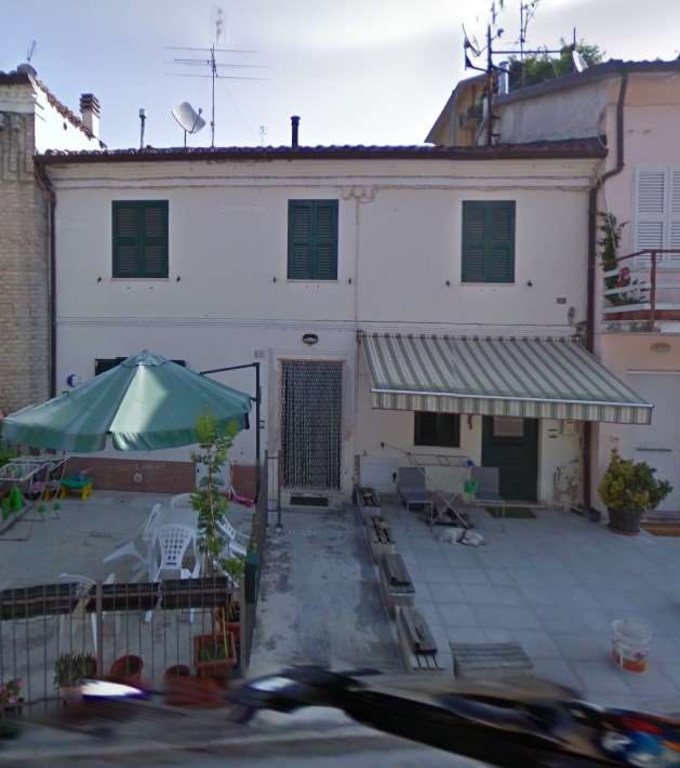 Quadrilocale in Via San Tommaso 13, Urbino, 77 m² in vendita
