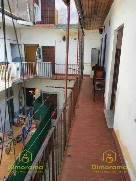 Appartamento in Via Vittorio Veneto 49, Golasecca, 5 locali, 2 bagni