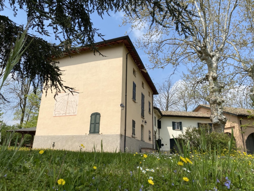 Casale a Collecchio, 10 locali, 1000 m², riscaldamento autonomo