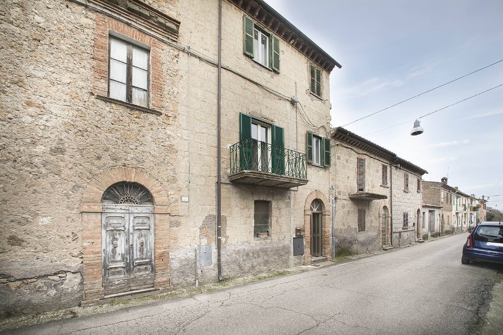 Rustico in Via Appello, Graffignano, 8 locali, 2 bagni, 250 m²