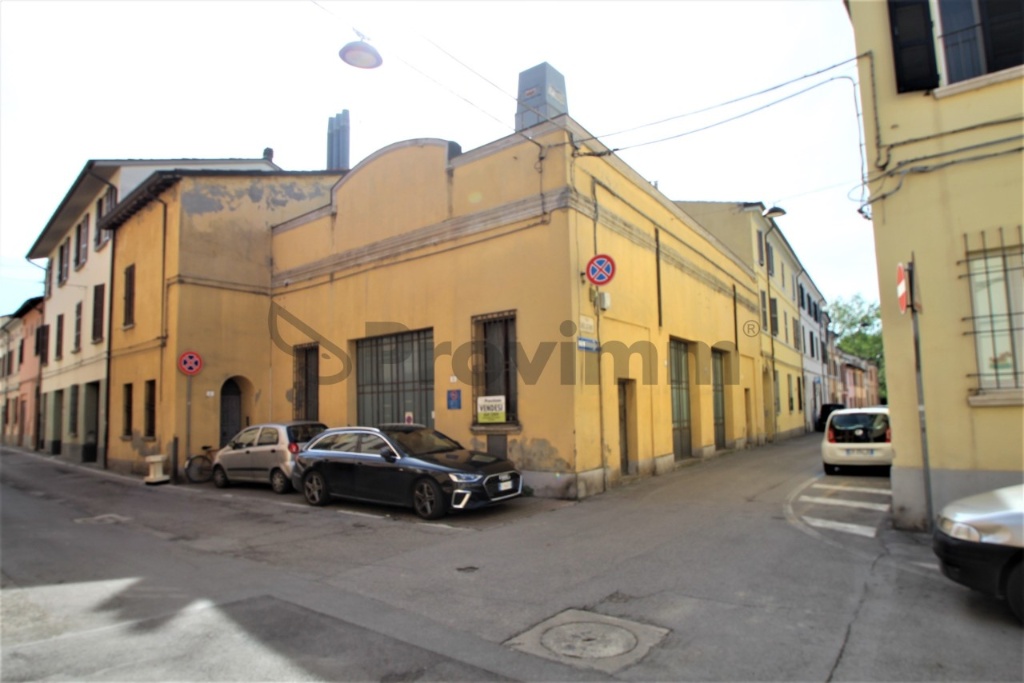 Loft in Via Battuti Verdi 2, Forlì, 4 locali, 332 m², da ristrutturare