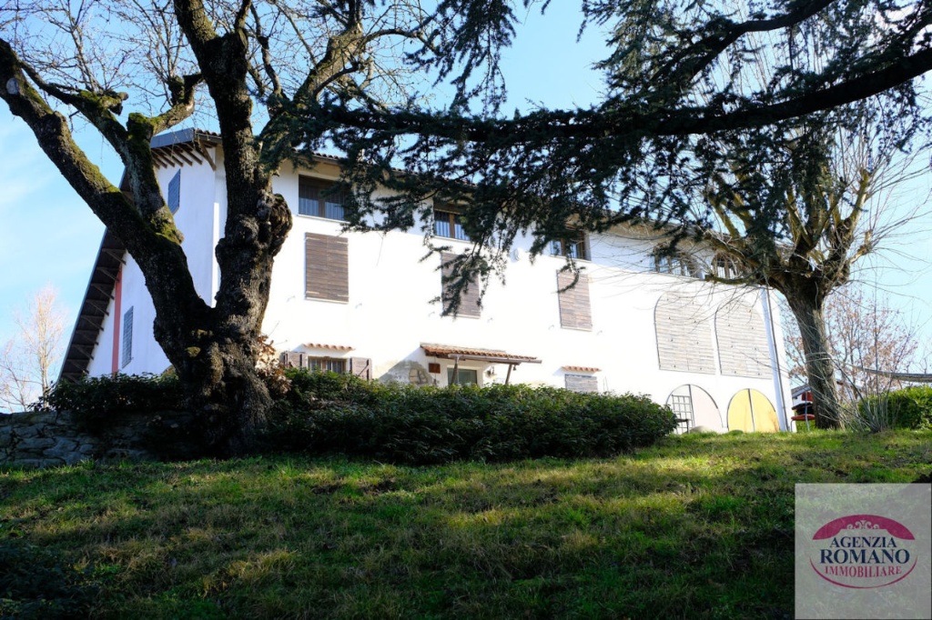 Rustico a Rivalta Bormida, 11 locali, 2 bagni, giardino privato