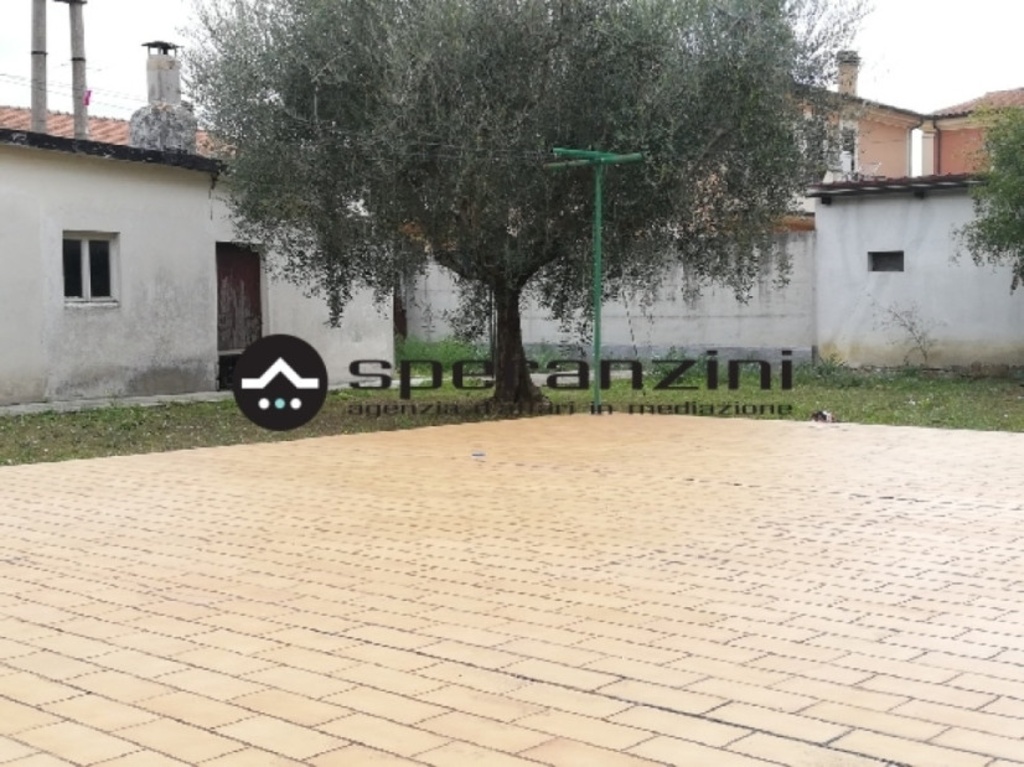 Casa indipendente in Via XX Strada, Fano, 8 locali, 3 bagni, 446 m²