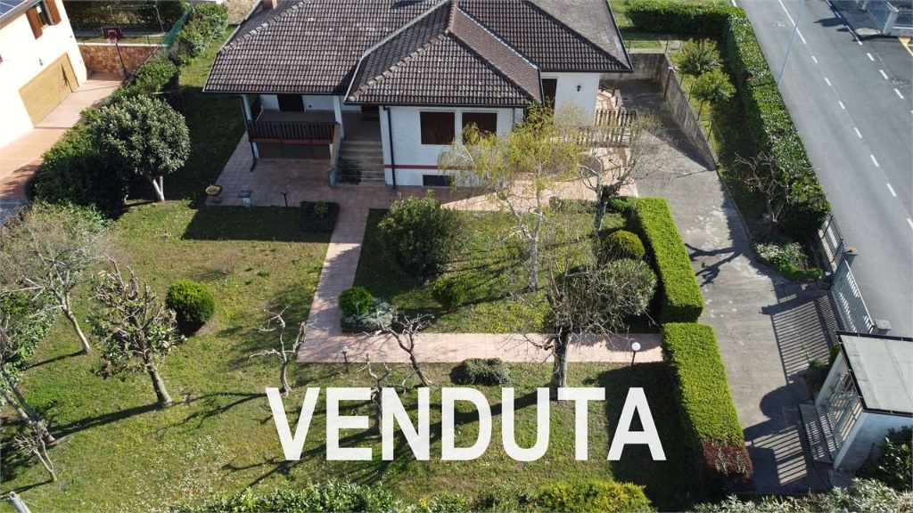 Villa in Custoza 1/a, Vigasio, 7 locali, 2 bagni, giardino privato