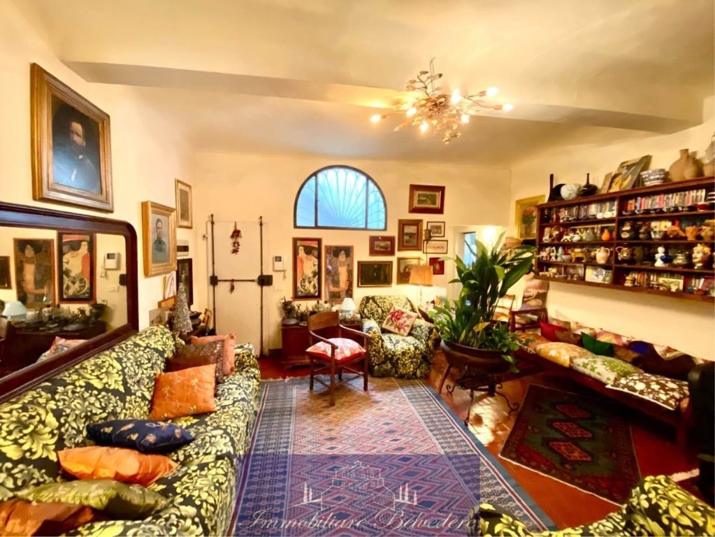 Appartamento in Borgo Pinti, Firenze, 6 locali, 140 m², 3° piano