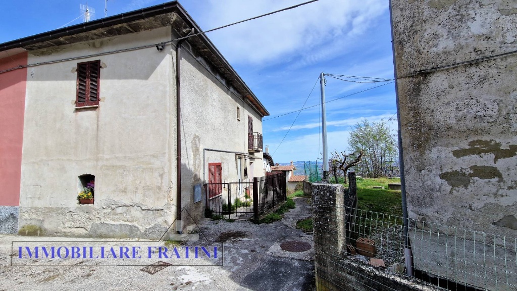 Casa indipendente a Civitella del Tronto, 4 locali, 1 bagno, 75 m²