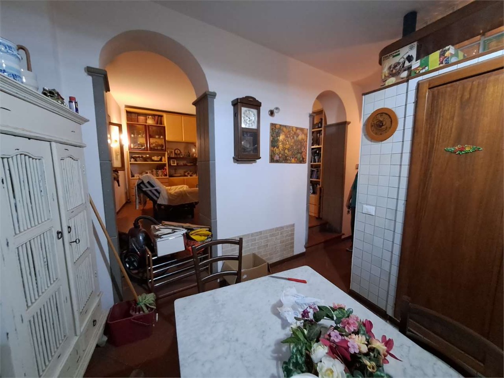 Casa indipendente in Via Pontorme, Empoli, 6 locali, 2 bagni, 200 m²