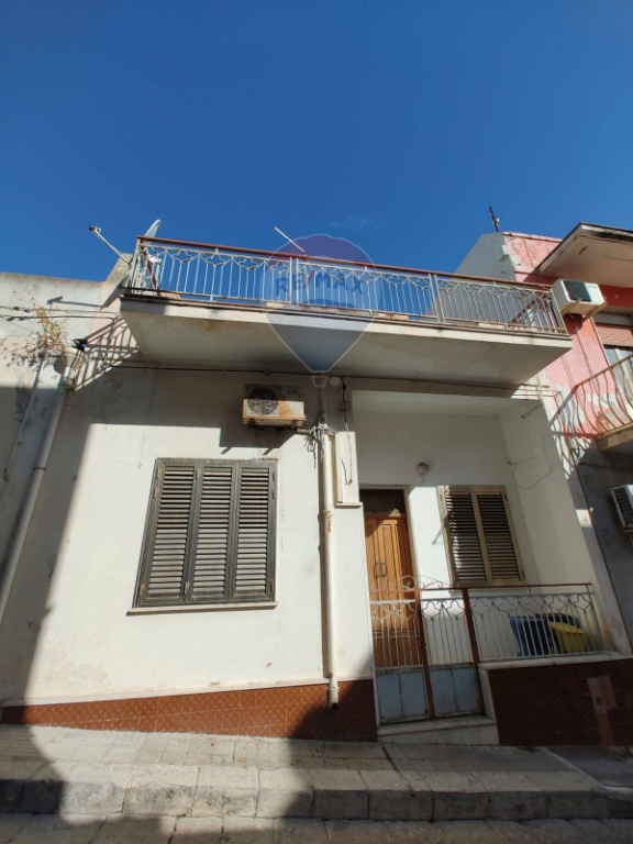 Casa indipendente in Via San Martino, Pachino, 4 locali, 1 bagno