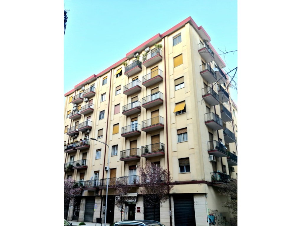 Appartamento in Via Pasquale Rossi, Cosenza, 1 bagno, 112 m², 5° piano