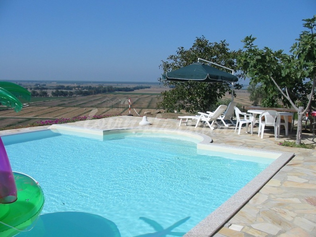 Villa a Massarosa, 5 locali, 4 bagni, giardino privato, 350 m²