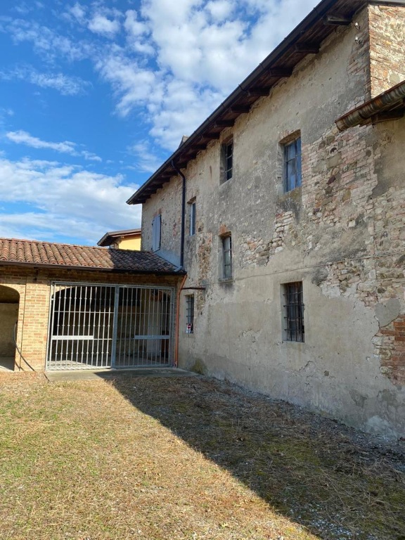 Rustico in Frazione Godi, San Giorgio Piacentino, 478 m² in vendita