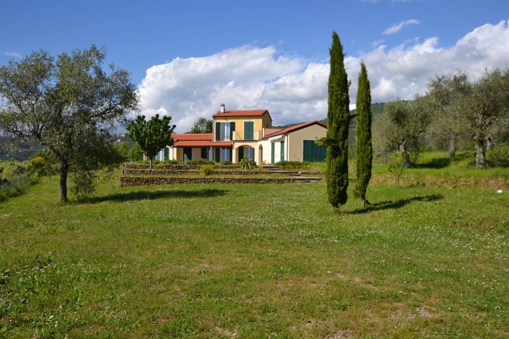 Villa in Località Moglie, Perinaldo, 4 locali, 3 bagni, 183 m²