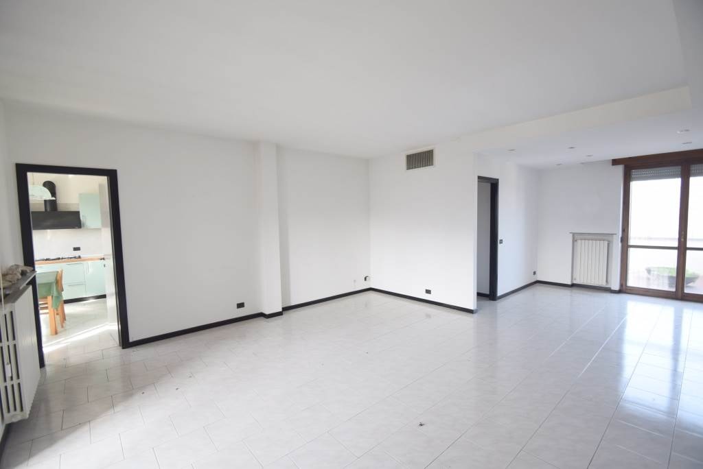 Quadrilocale a Rottofreno, 2 bagni, 126 m², 2° piano, terrazzo