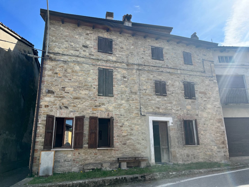 Casa semindipendente in Borla, Vernasca, 3 locali, 1 bagno, 100 m²
