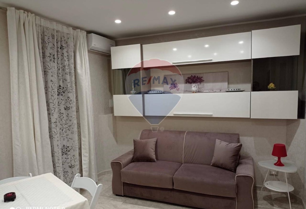 Bilocale in Via Ferretti, Aci Castello, 1 bagno, 61 m², 1° piano