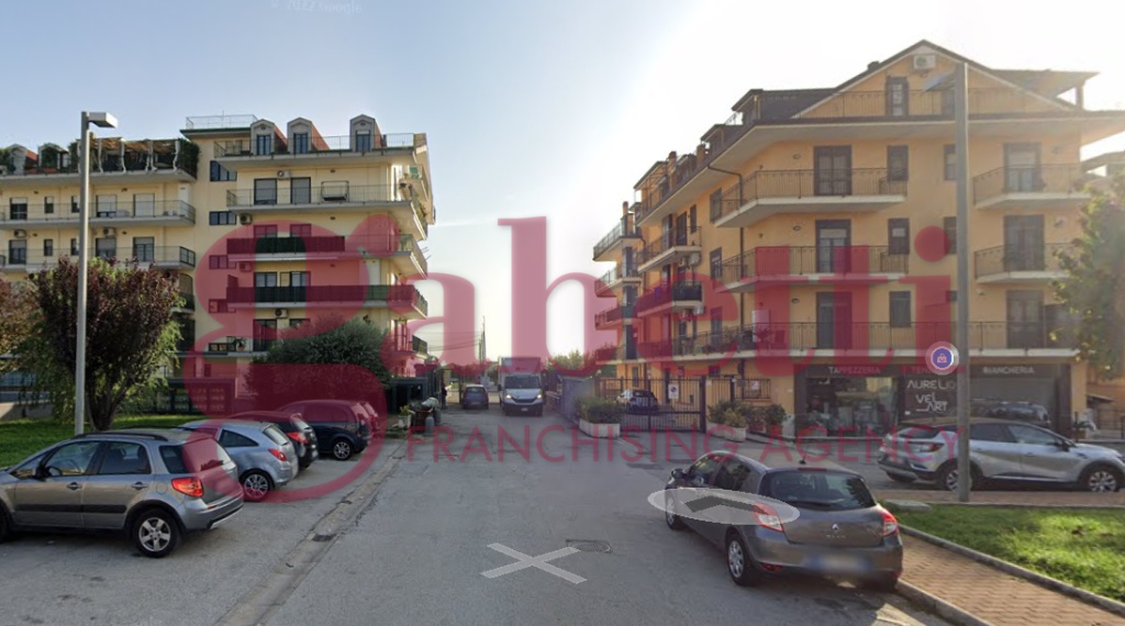 Palazzo in Via Grotta 90, San Nicola la Strada, 898 m² in vendita