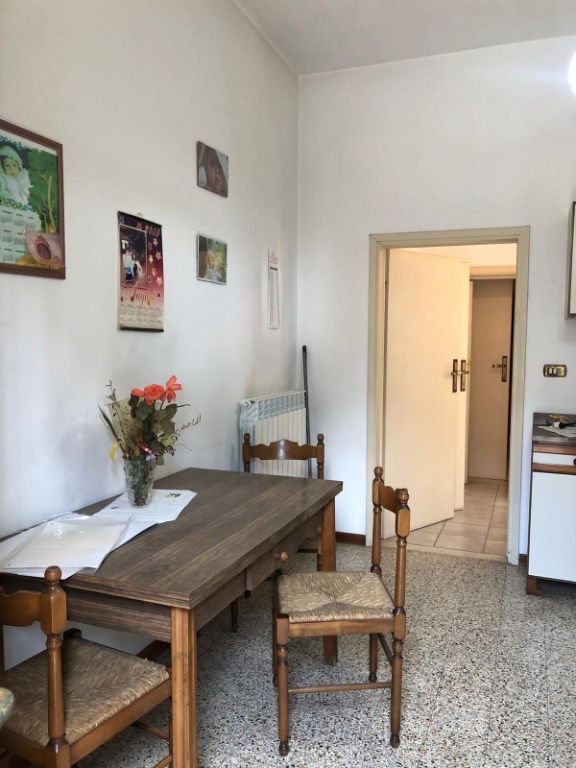 Villetta bifamiliare a Pontedera, 5 locali, 1 bagno, 80 m², 1° piano