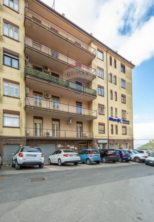 Appartamento in VIA LIBERTA', Enna, 7 locali, 2 bagni, 153 m²
