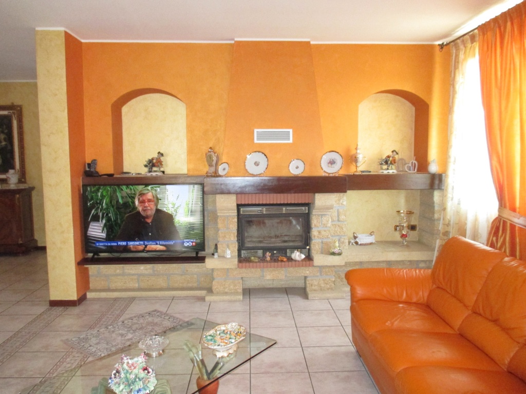 Villa singola a Vigolzone, 5 locali, 2 bagni, posto auto, 380 m²