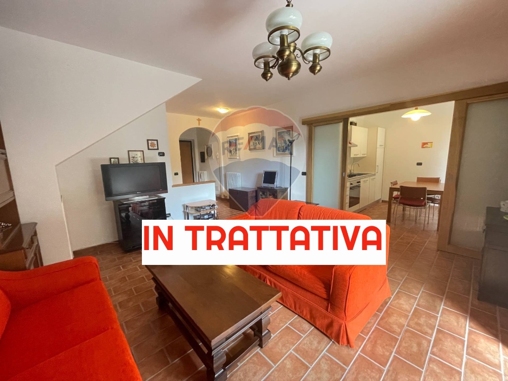 Villa a schiera in Via verdi, Maccagno con Pino e Veddasca, 3 locali