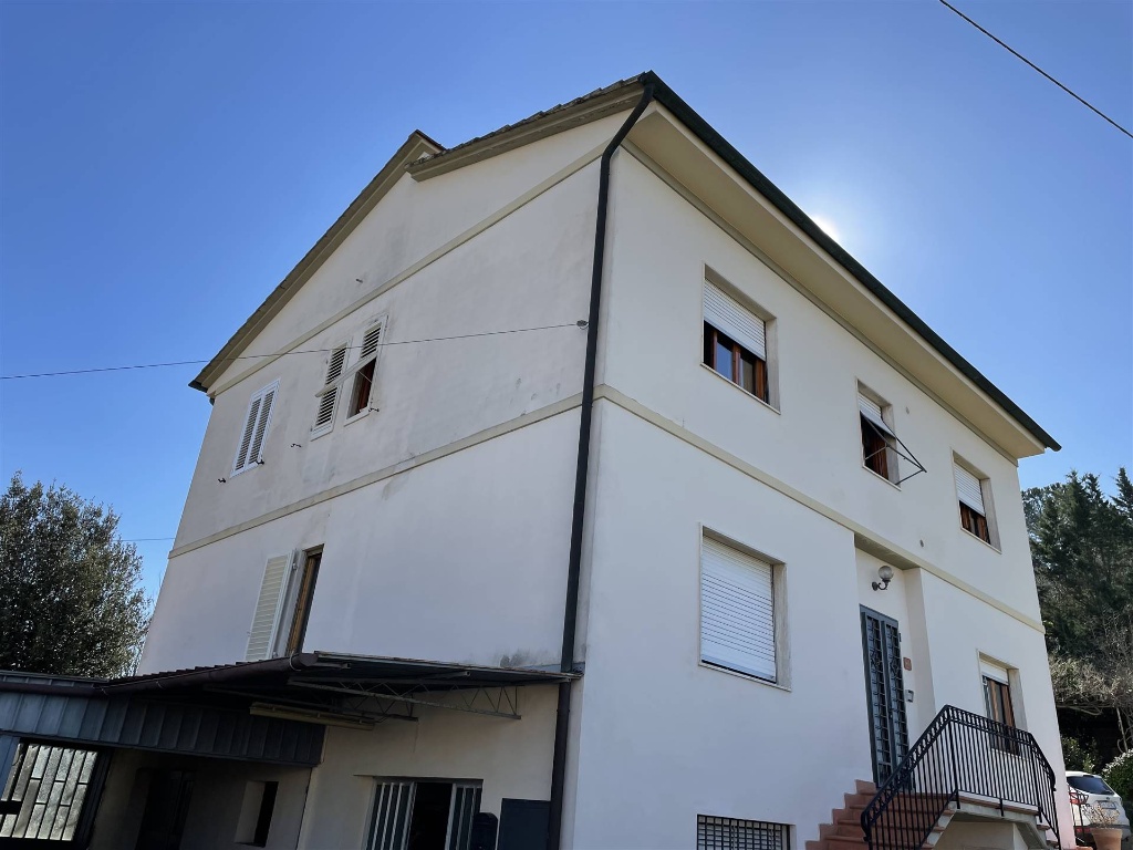 Casa indipendente a Certaldo, 11 locali, 4 bagni, 344 m² in vendita