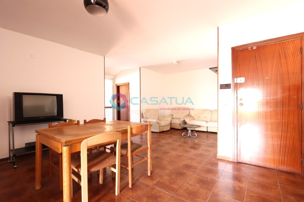 Appartamento in Via Ischia 13, Alba Adriatica, 5 locali, 1 bagno