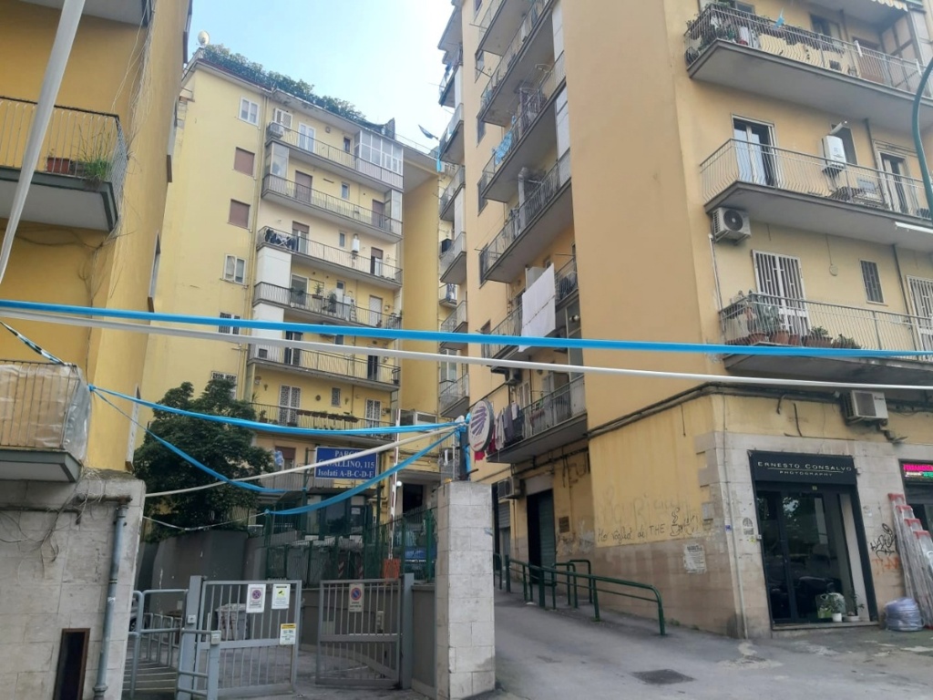 Bilocale in Via Bernardo Cavallino 115, Napoli, 1 bagno, 65 m²