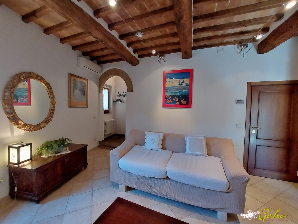 Appartamento a San Gimignano, 6 locali, 3 bagni, garage, 17 m²