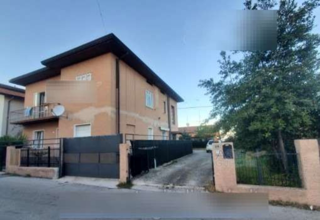 Appartamento in Via Tribbio 29, San Giovanni in Marignano, 6 locali