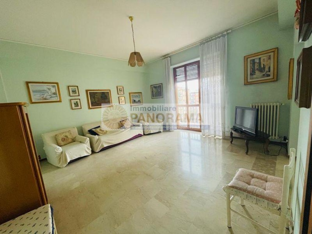 Appartamento a San Benedetto del Tronto, 5 locali, 2 bagni, 150 m²