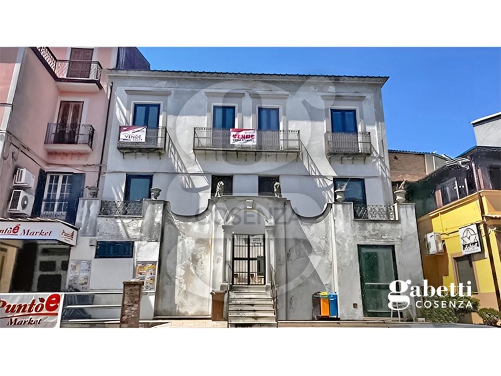 Palazzo in Corso UMBERTO 9, Roggiano Gravina, 667 m² in vendita