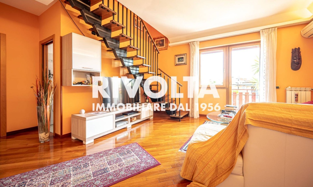 Appartamento in Via Castri Di Lecce, Roma, 6 locali, 2 bagni, 155 m²