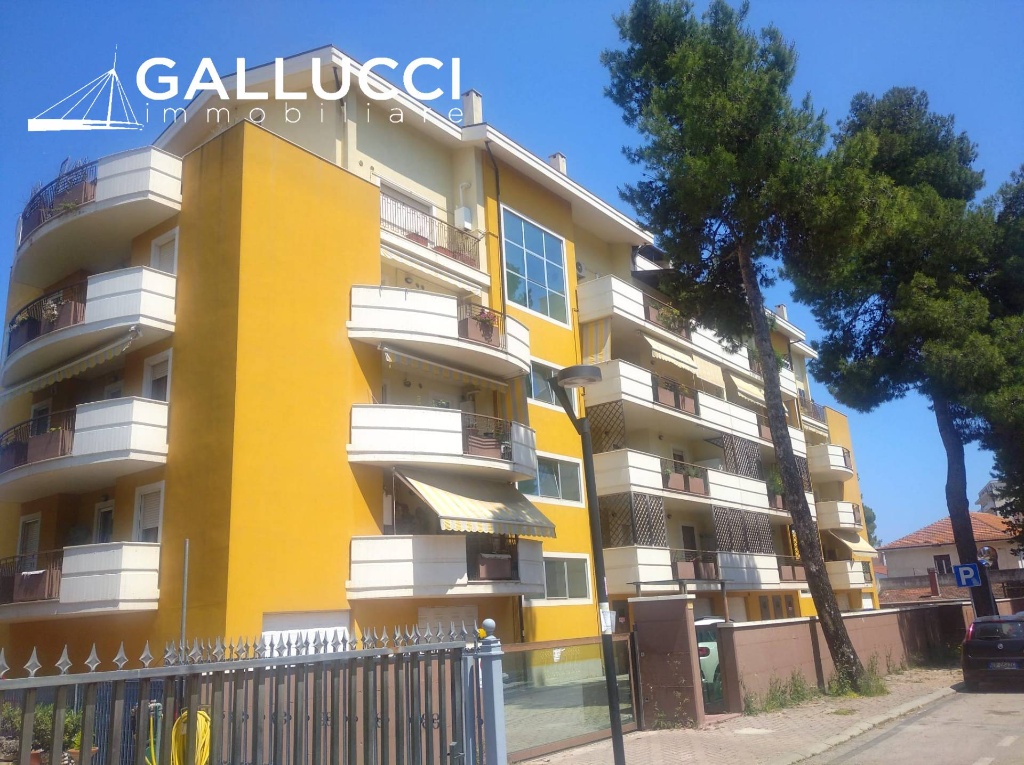 Quadrilocale in Via Vibrata, Pescara, 3 bagni, 130 m², 4° piano