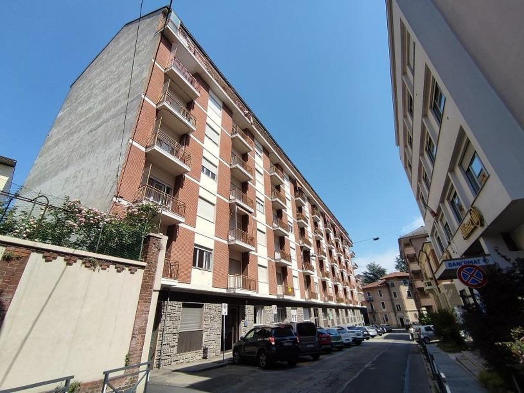 Appartamento in VIA ANTICA ZECCA, Asti, 6 locali, 2 bagni, con box