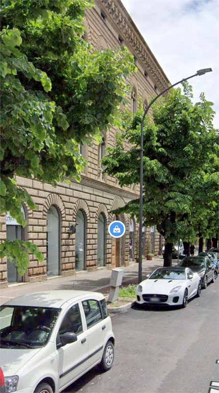 Appartamento in Viale Gabriele D'Annunzio 69, Pescara, 5 locali