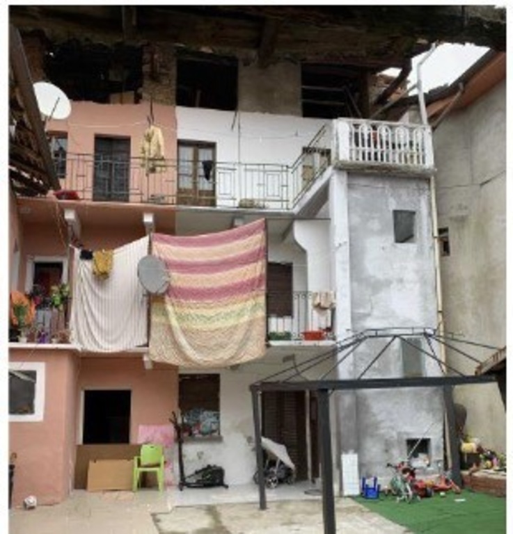 Casa semindipendente in Via Sant'Antonio 12, Briga Novarese, 4 locali