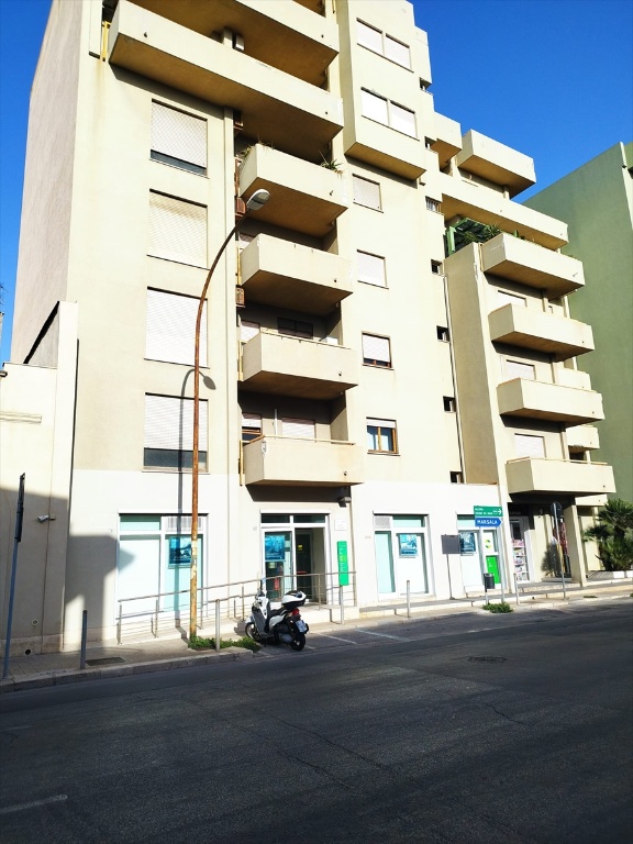 Quadrilocale in Via marsala, Trapani, 2 bagni, 115 m², 1° piano
