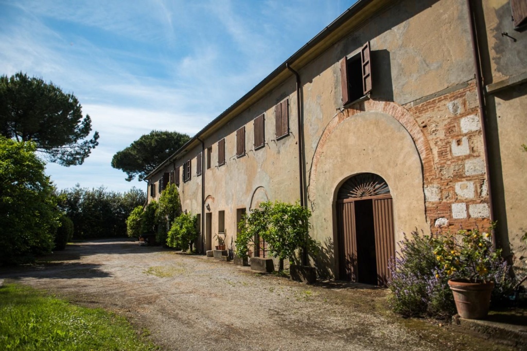 Rustico a Pisa, 20 locali, 5 bagni, giardino privato, 1494 m²