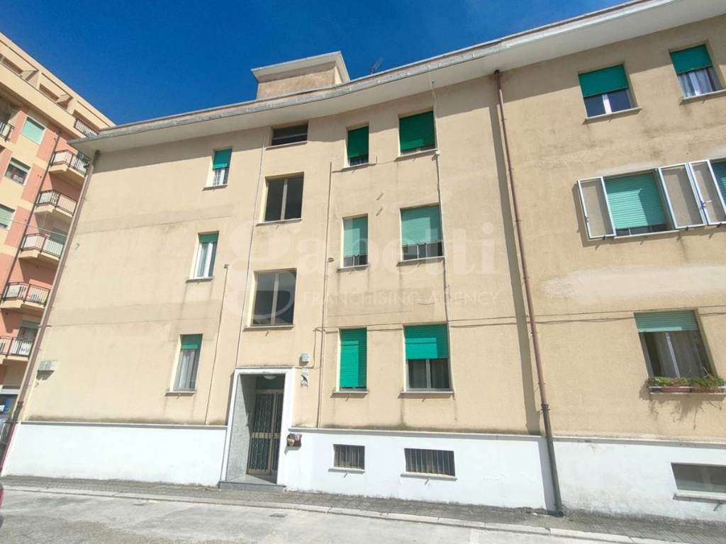Trilocale a Termoli, 1 bagno, 80 m², 1° piano, aria condizionata