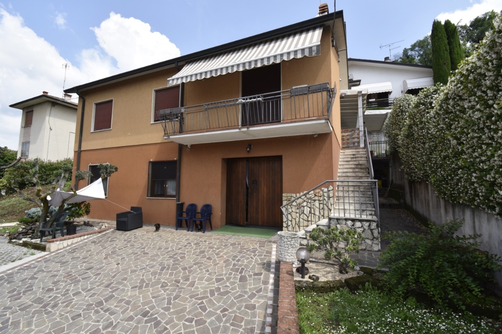 Villa singola in Via trieste 20, Arzignano, 5 locali, 260 m²