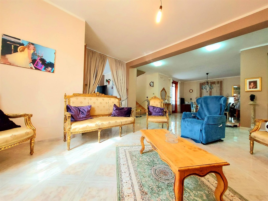Appartamento in Via Dei Pozzi, Nocera Inferiore, 5 locali, 2 bagni