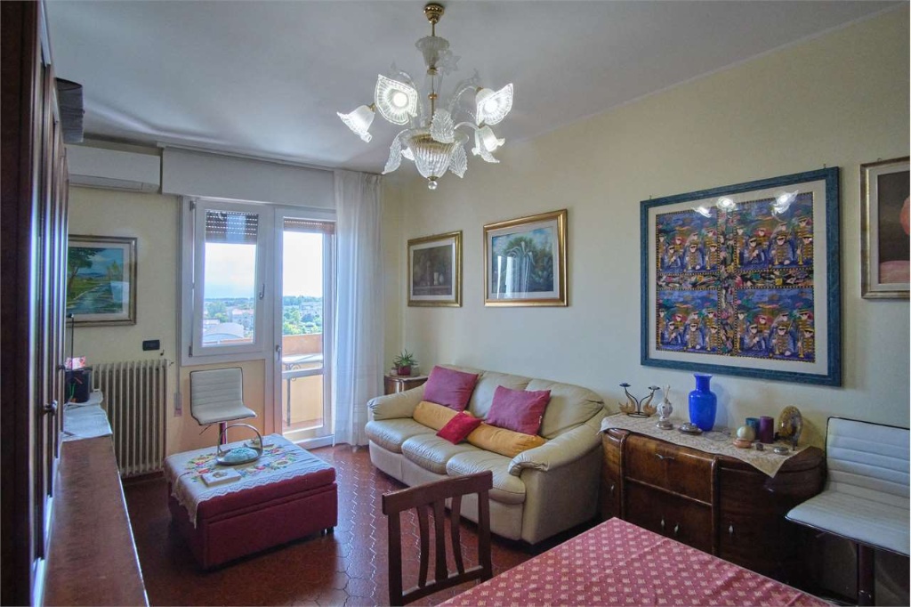Appartamento in Via Baron, San Donà di Piave, 6 locali, 2 bagni