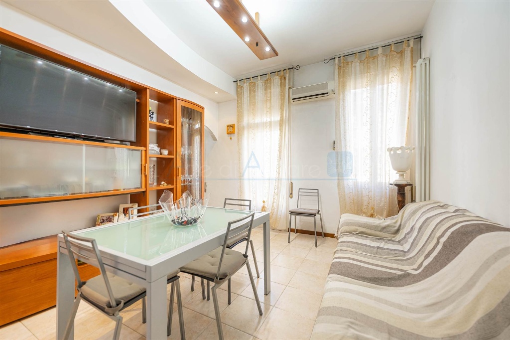 Appartamento in VICOLO PIER ANDREA SACCARDO, Treviso, 6 locali, 105 m²