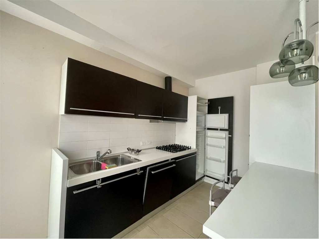Appartamento a Polverigi, 7 locali, 2 bagni, garage, arredato, 146 m²